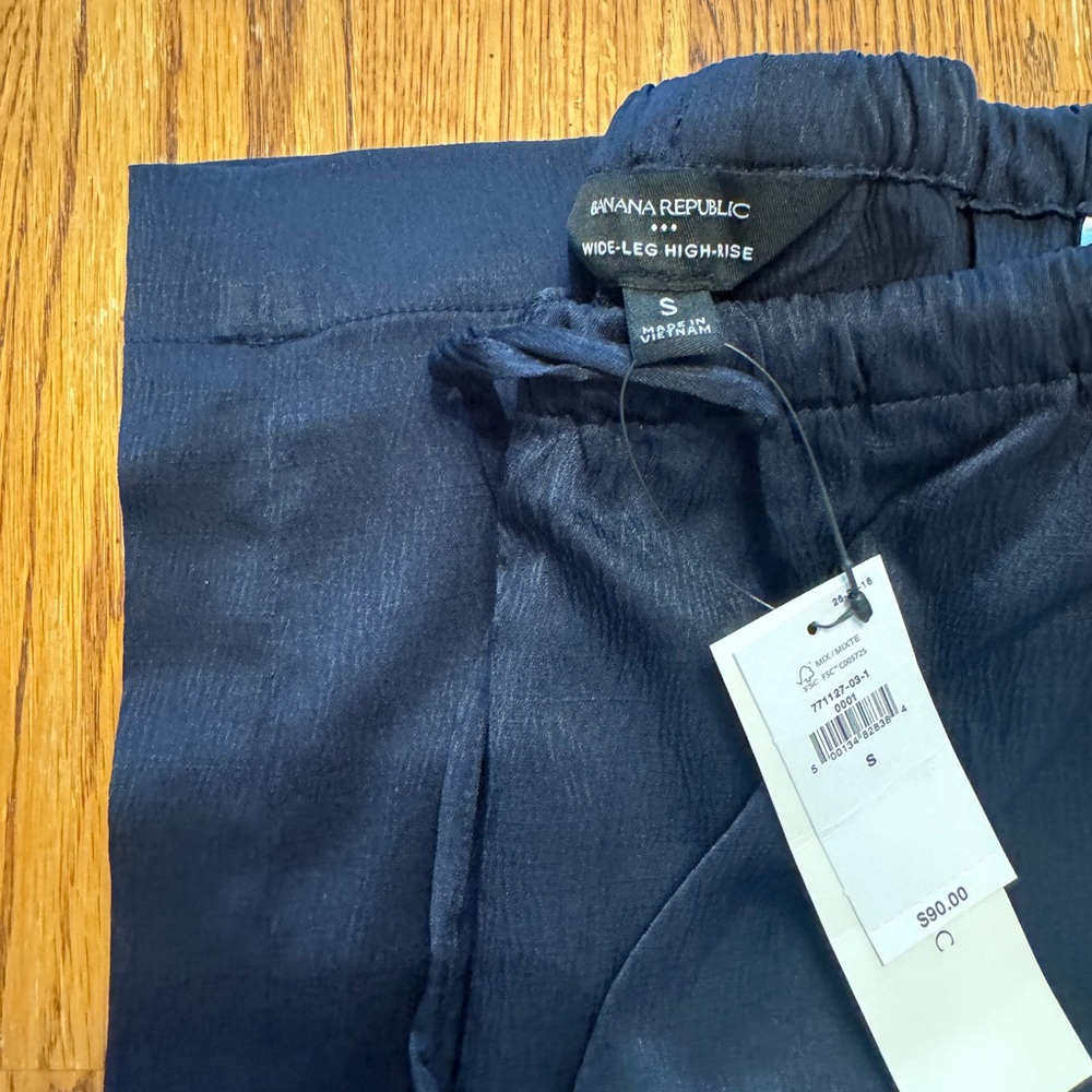Wide leg crinkled satin pull on pant banana republic factory